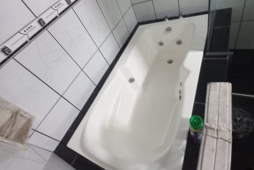 WhatsApp Image 2024-08-23 at 09.41.32 (2)