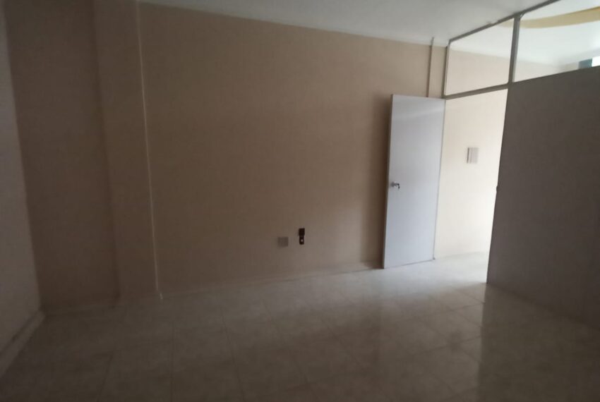 6c565935-ae33-453f-9ec5-eee08289c2f6